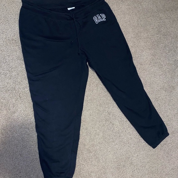 GAP black sweatpants, size XL - Picture 2 of 4
